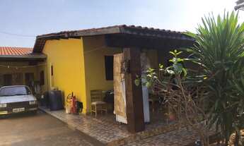 Imagem: Térrea para venda possui 230 metros quadrados