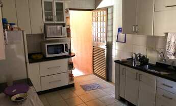 Imagem 4: Casa para venda com 247 m2 com renda de R$1.800,00