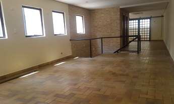 Imagem 7: Apartamento para aluguel possui 280 metros quadrados com 3 quartos