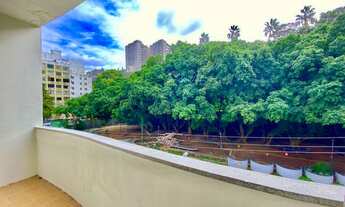 Imagem 4: Apartamento 3 dormitórios e sacada no centro histórico de Porto Alegre