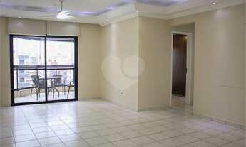 Imagem 5: 02 Dormitórios, 01 Suíte, 01 Sala, 01 Banheiro, 01 Vaga. Próximo da Praia 100m