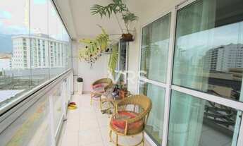 Imagem: Apartamento com 2 dormitórios e varanda