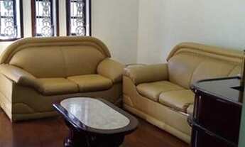 Imagem 5: Comercial para Locação em Poá, Jardim Medina, 4 dormitórios, 1 suíte, 4 banheiros, 6 vagas