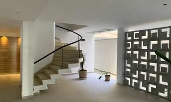 Imagem 5: Excelente imóvel no melhor ponto de Ipanema próximo à praia. Portaria com acessibilidade