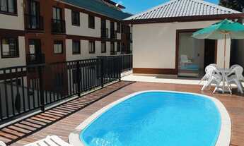 Imagem 2: Oportunidade em Itaipava - Apartamento de 2 quartos Reformado com Suíte e 2 vagas de garag