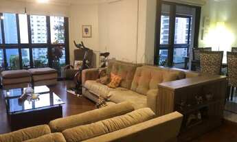 Imagem 4: Apartamento na Vila Mariana com 4 quartos, sendo 3 suítes, 4 vagas de garagem, próximo do