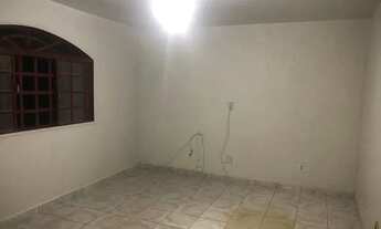 Imagem 4: ALUGUEL CASA QNN 22 próximo a estação do metrô