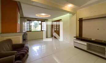 Imagem 2: Casa de Condomínio para Aluguel - Teresópolis, 4 Quartos, 243 m2