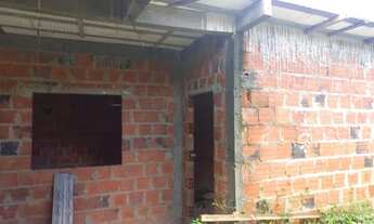 Imagem 6: Casa em fase de acabamento, a 2 KM da praia de madre de deus