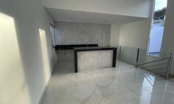 Imagem 4: Casa nova com 04 quartos e fino acabamento no bairro Belvedere