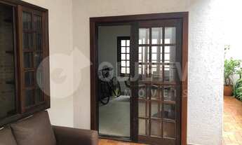 Imagem 3: Excelente casa estilo sobrado no bairro Jardim Colina em Uberlândia