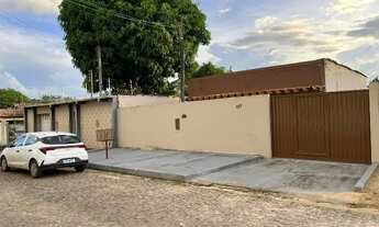 Imagem 3: Aluguel. Casa 2 dormitórios sendo 1 suíte. Mecejana