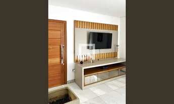 Imagem 2: Casa para Aluguel - Castelo, 2 Quartos, 180 m2