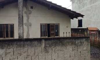 Imagem 2: VS-CB-93 EXCELENTE TERRENO COM 02 CASAS NO BAIRRO CEDROS EM CAMBORIÚ CASA DOS FUNDOS