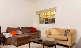 Imagem 3: Casa para aluguel, 4 quartos, 7 vagas, Santa Mônica - Uberlândia/MG