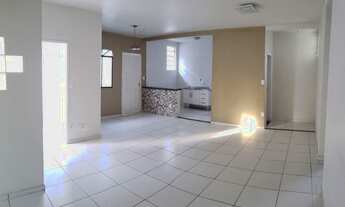 Imagem 2: Aluga-se casa no Japiim II ( conj Atílio Andreazza