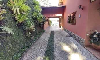 Imagem 6: Casa ampla em excelente localização no Cônego