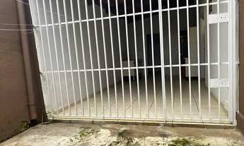 Imagem 2: Kitnet/conjugado para aluguel possui 100 metros quadrados com 2 quartos