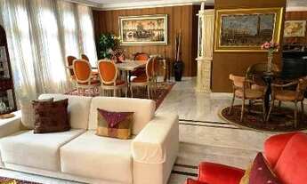 Imagem 4: Casa de condomínio para venda possui 595 metros quadrados com 5 quartos