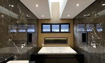 Imagem 5: Casa de condomínio para venda possui 357 metros quadrados com 5 quartos