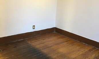 Imagem 2: Apartamento para Aluguel - São Cristóvão, 2 Quartos, 104 m2