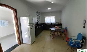 Imagem 3: Linda casa no Jardim Europa com 312m² de área construida 3 dormitórios, suíte e salão de f