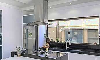 Imagem 2: Casa de condomínio sobrado para venda tem 270 metros quadrados com 5 quartos