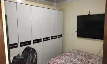 Imagem 2: Jatiúca. Duas casas pelo preço de uma. Com 2 quartos, sala, cozinha e wc social cada