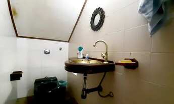 Imagem 5: Mansão colonial com 470 m², 5 quartos e lazer completo em Camboinhas!