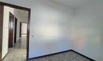 Imagem 4: Casa com 4 dormitórios a 360 metros do mar, em Sambaqui / Florianópolis