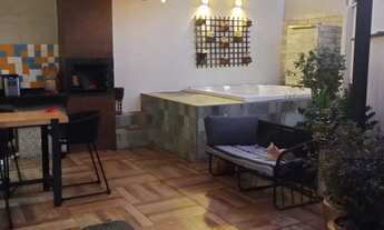 Imagem: Sobrado em condomínio fechado