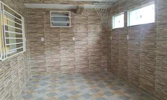 Imagem 3: Alugo casa terrea 2/4 com garagem portão eletronico 1.800