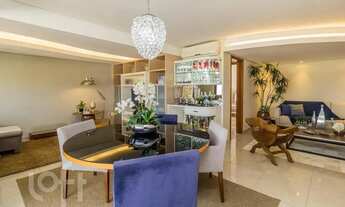 Imagem 5: Apartamento à venda em Menino Deus com 206 m², 4 quartos, 3 suítes, 3 vagas