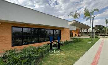 Imagem 5: Casa de condomínio para venda possui 360 metros quadrados em Jardins Amsterdã - Goiânia