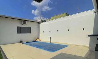 Imagem 3: Casa Térrea com 4 Quartos e Piscina no Santa Cruz 2 | Rua Fechada | Energia Solar