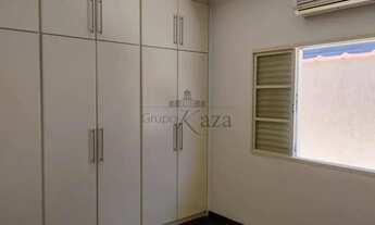 Imagem 4: Oportunidade - Casa - Jardim Santa Maria - Jacareí - 5 Dormitórios - 400m²