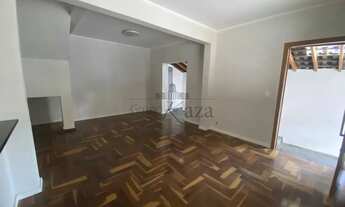 Imagem 3: Oportunidade - Casa Sobrado - Bosque dos Eucaliptos - 3 Dormitórios - 185m²