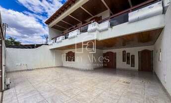 Imagem: Casa sobrado com 5 quartos 2 suítes, churrasqueira