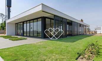 Imagem 4: Sobrado Moderno em Construção no Condomínio Primavera Elegância e Conforto com 3 Dormitór