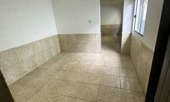 Imagem 7: Barracão 3 cômodos 800,00 reais