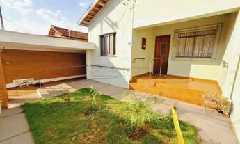 Imagem 4: Casa em localização privilegiada e bem espaçosa