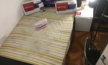 Imagem 5: Quarto COMPACTO e EXTREMAMENTE MOBILIADO