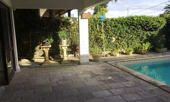 Imagem 2: Casa Padrão em Piedade com 243m² com 4 quartos