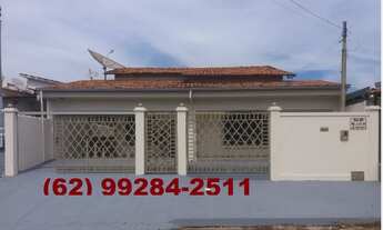 Imagem: Vende-se casa em Ceres