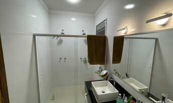 Imagem 5: Casa de condomínio para venda tem 480 metros quadrados com 3 quartos