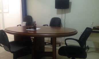 Imagem 3: CASA COMERCIAL Casa com 4 dormitórios