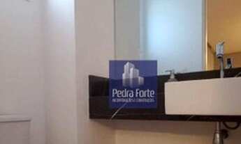 Imagem 6: Conjunto comercial ao lado do metrô