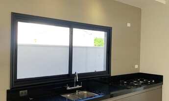 Imagem 5: Casa no Urbanova com Arquitetura Moderna 4 Suítes - Piscina - Pronta para Morar !! R$ 1950