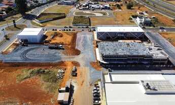 Imagem 3: Loja com 400 metros pe direito duplo mezanino esquina nova proxima avenida principal