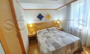 Imagem 7: Flat em andar alto, arejado, muito bem mobiliado para locação nos Jardins